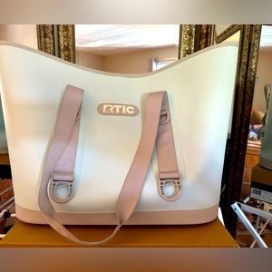 RTIC tote